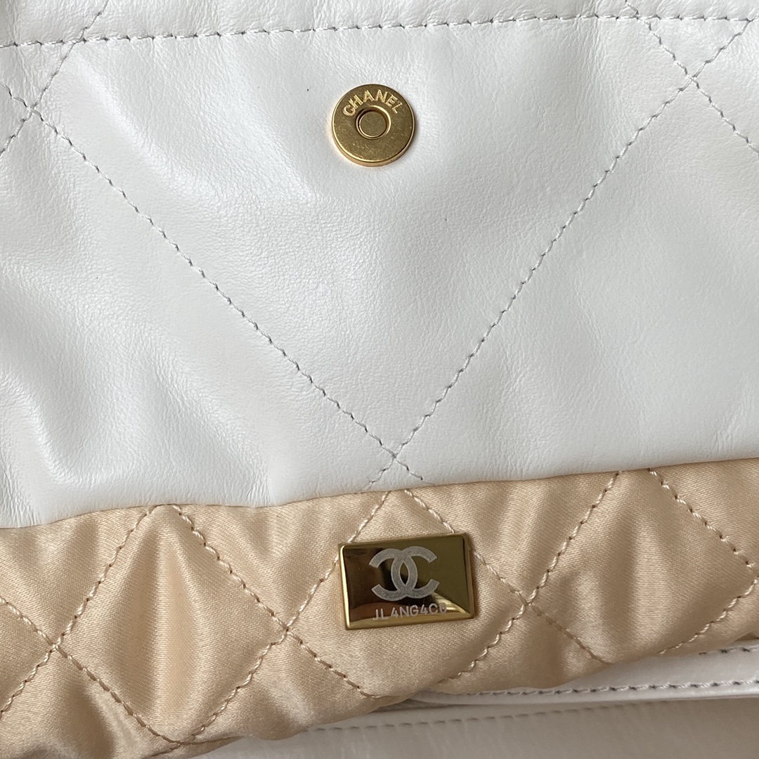 Calfskin 22 Handbag Shoulder Bag AS3261 White